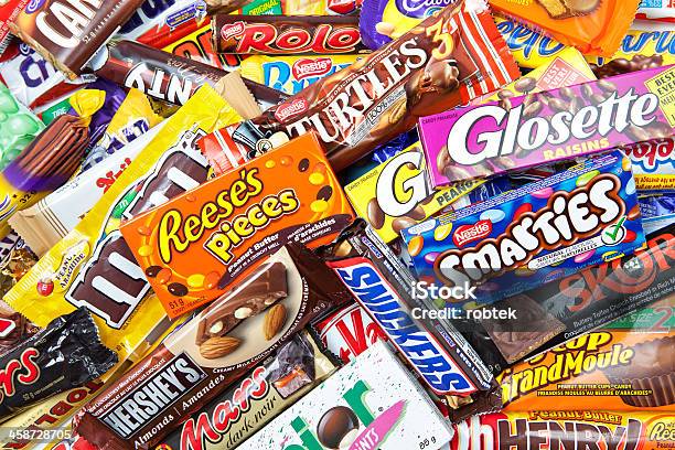 Gran Variedad De Productos De Chocolate Candy Foto de stock y más banco de imágenes de Barra de chocolate - Barra de chocolate, Cadbury Plc, Chocolate