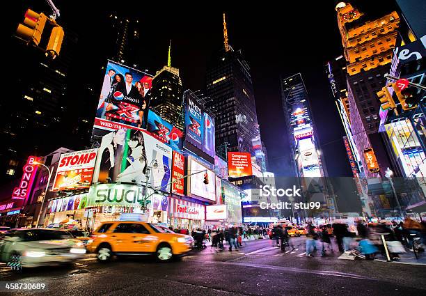 Times Square - zdjęcia stockowe i więcej obrazów Times Square - Manhattan - Times Square - Manhattan, Noc, Architektura