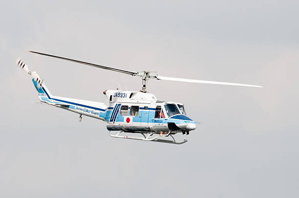 hubschrauber der japan coast guard - rescue helicopter coast guard protection stock-fotos und bilder