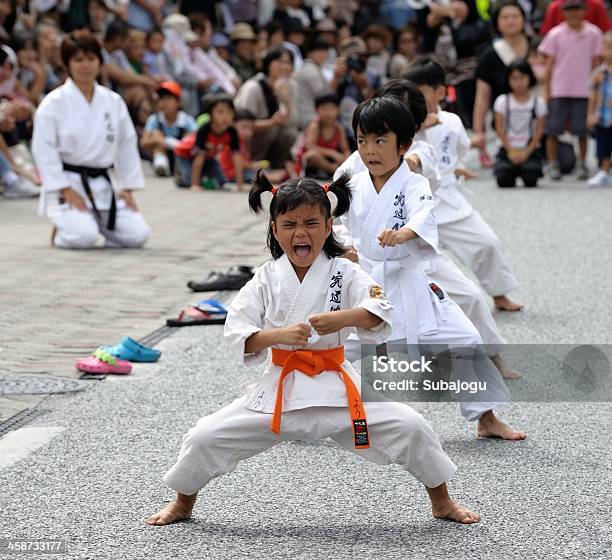 Przyszłości Karate Mistrza - zdjęcia stockowe i więcej obrazów Karate - Karate, Wyspy Nansei, Chiny