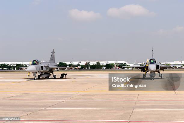 Breitling Jetteam Unter Der Royal Sky Stockfoto und mehr Bilder von Aktivitäten und Sport - Aktivitäten und Sport, Allgemeine Luftfahrt, Aufführung