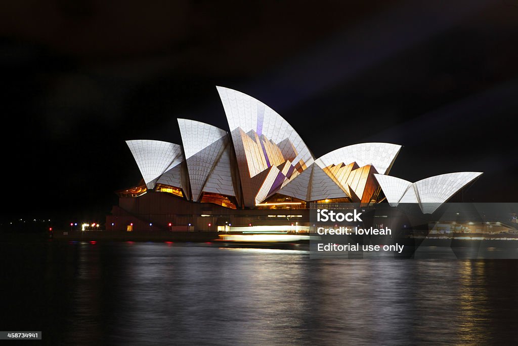 Opera House di Sydney in Australia, durante il Festival vivaci - Foto stock royalty-free di Acqua