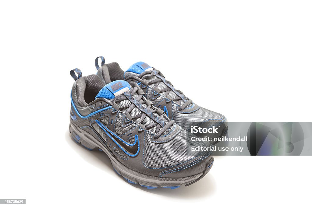 Asombrosamente Papúa Nueva Guinea embrague Nike Running Shoes Stock Photo - Download Image Now - Nike - Designer  Label, Shoe, Dress Shoe - iStock