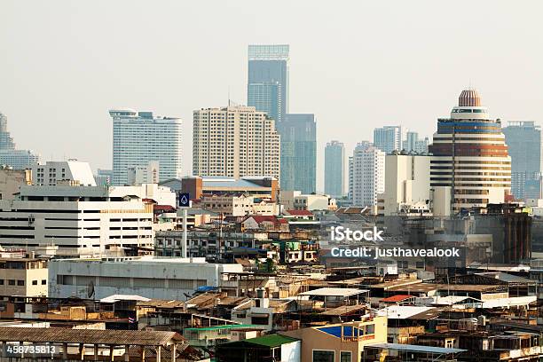 Vista De Los Edificios De La Ciudad De Bangkok Foto de stock y más banco de imágenes de Aire libre - Aire libre, Arquitectura, Asentamiento humano