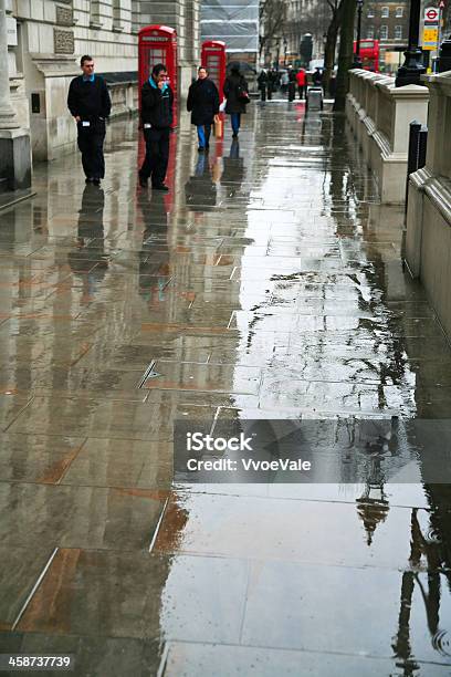 Pioggia Di Londra - Fotografie stock e altre immagini di Ambientazione esterna - Ambientazione esterna, Autunno, Bagnato