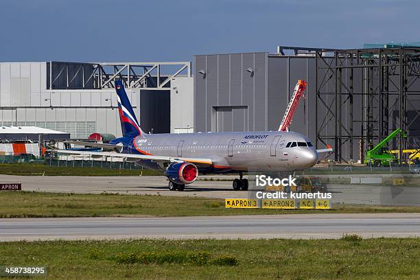 Foto de Aeroflot Airbus A321 e mais fotos de stock de Aeroporto - Aeroporto, Airbus A321, Avião