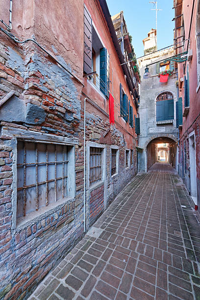 intime de venise - cannareggio quarter photos et images de collection