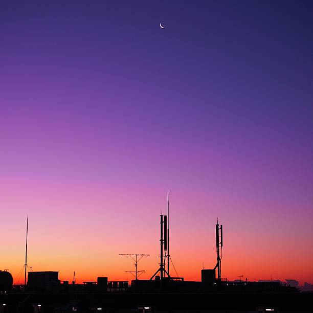 istock The dawn of Japan(waxing moon) 458857859