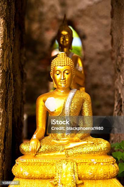 Golden Di Immagine Del Buddha - Fotografie stock e altre immagini di Albero - Albero, Arrangiare, Asia