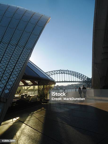 Teatro De La Ópera De Sydney Y El Puente Del Puertoxl Foto de stock y más banco de imágenes de Primer plano