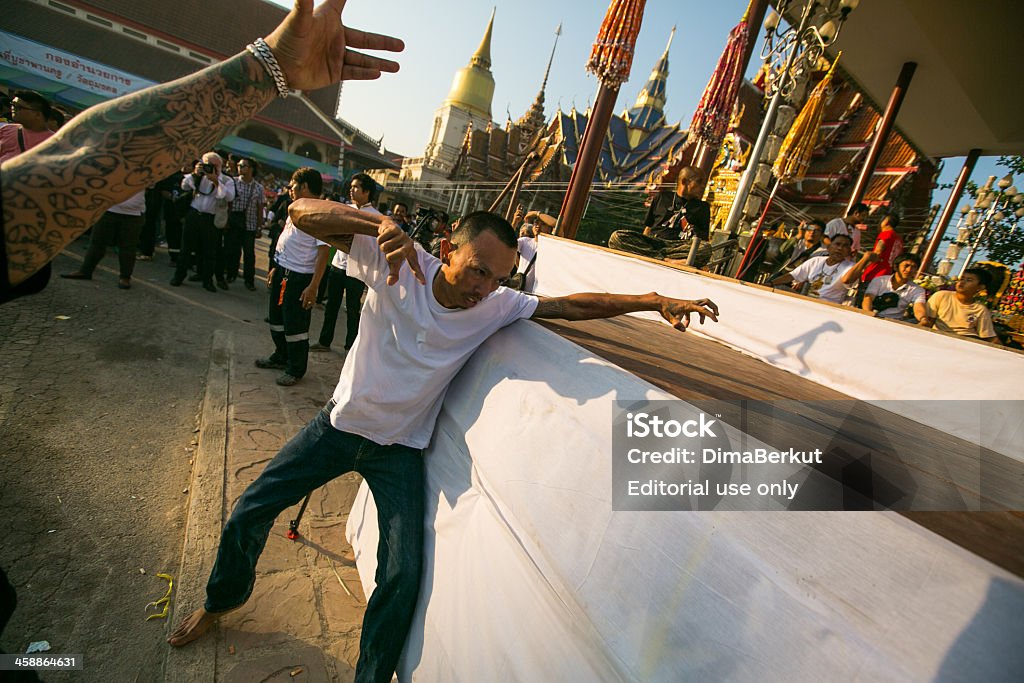 Khong Khuen-spirit Besitz in Wat Bang Pra-Kloster - Lizenzfrei 2013 Stock-Foto