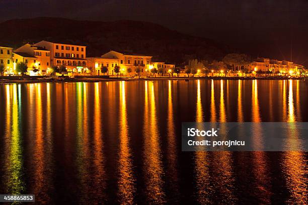 Blick Auf Den Yachthafen Bei Nacht Marciana Stockfoto und mehr Bilder von Abenddämmerung - Abenddämmerung, Bildkomposition und Technik, Europa - Kontinent