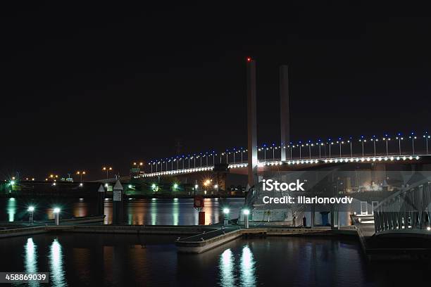 Bolte Puente Y Muelle Foto de stock y más banco de imágenes de Agua - Agua, Aire libre, Alto - Descripción física