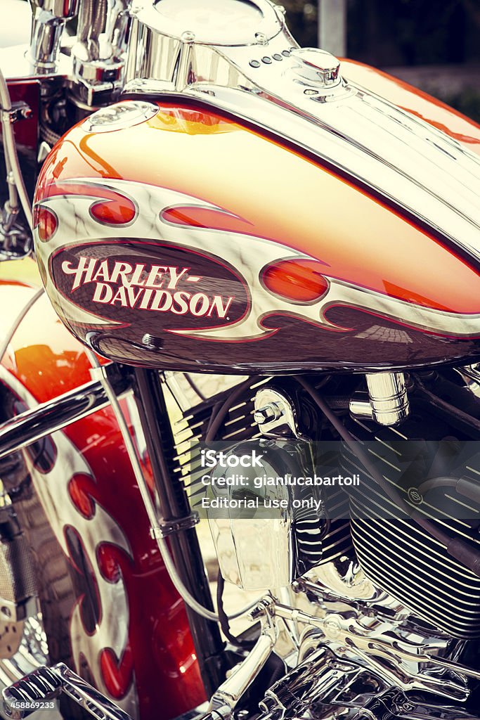 Detalle de una motocicleta - Foto de stock de Amortiguador mecánico libre de derechos