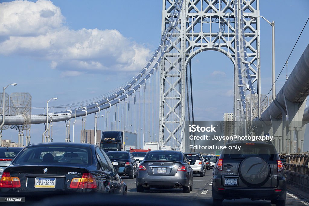 Tráfego a George Washington Bridge. - Foto de stock de Tráfego royalty-free