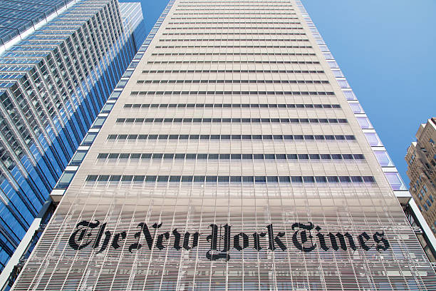 die new york times building - times up stock-fotos und bilder