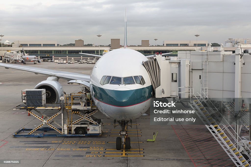 Cathay Pacific Airways Boeing 777-200 - Zbiór zdjęć royalty-free (Boeing 777)