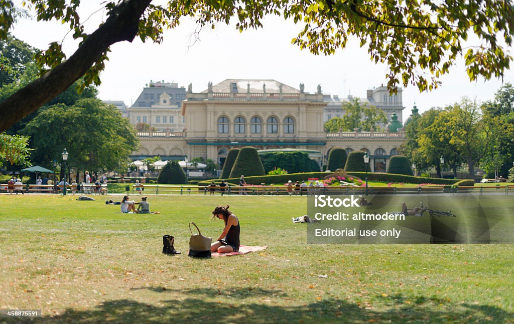 Il parco della città di Vienna - Foto stock royalty-free di Parco cittadino