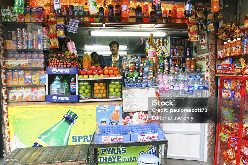 Indian Kupuj w stanie ustabilizowania - Zbiór zdjęć royalty-free (Supermarket)