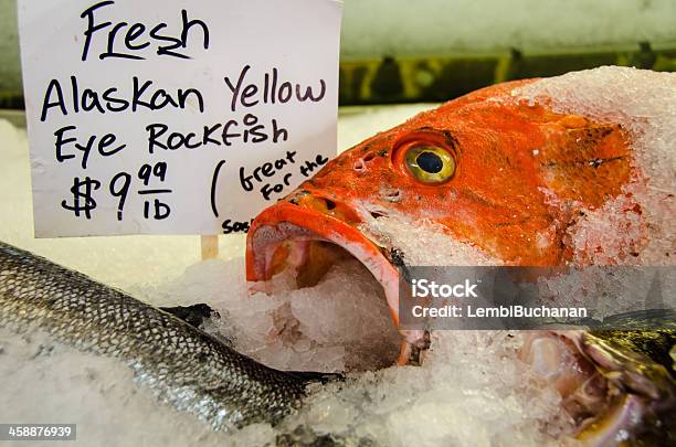 Świeże Ryby Na Sprzedaż Na Rynek Pike Place - zdjęcia stockowe i więcej obrazów Fotografika - Fotografika, Horyzontalny, Market Pike Place