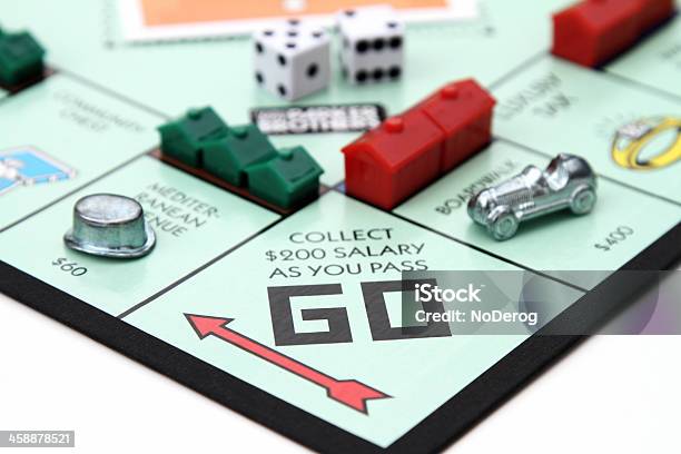 Monopoli Go Square - Fotografie stock e altre immagini di Monopoli - Monopoli, Gioco di società, Linea di partenza - Attrezzatura sportiva