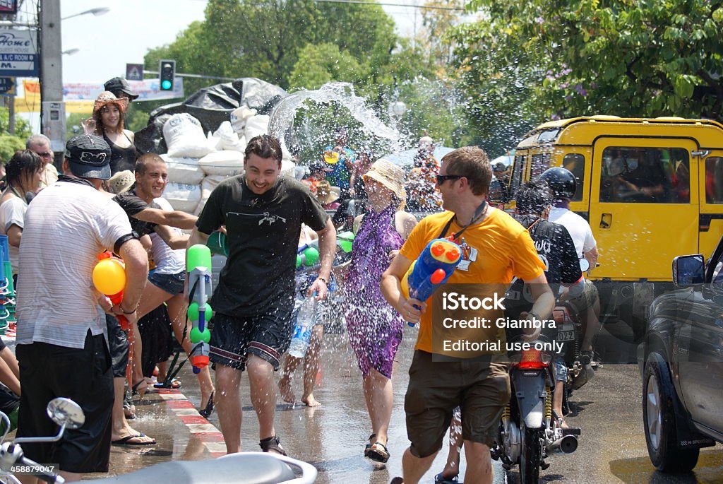 Songkran giorni - Foto stock royalty-free di Acqua