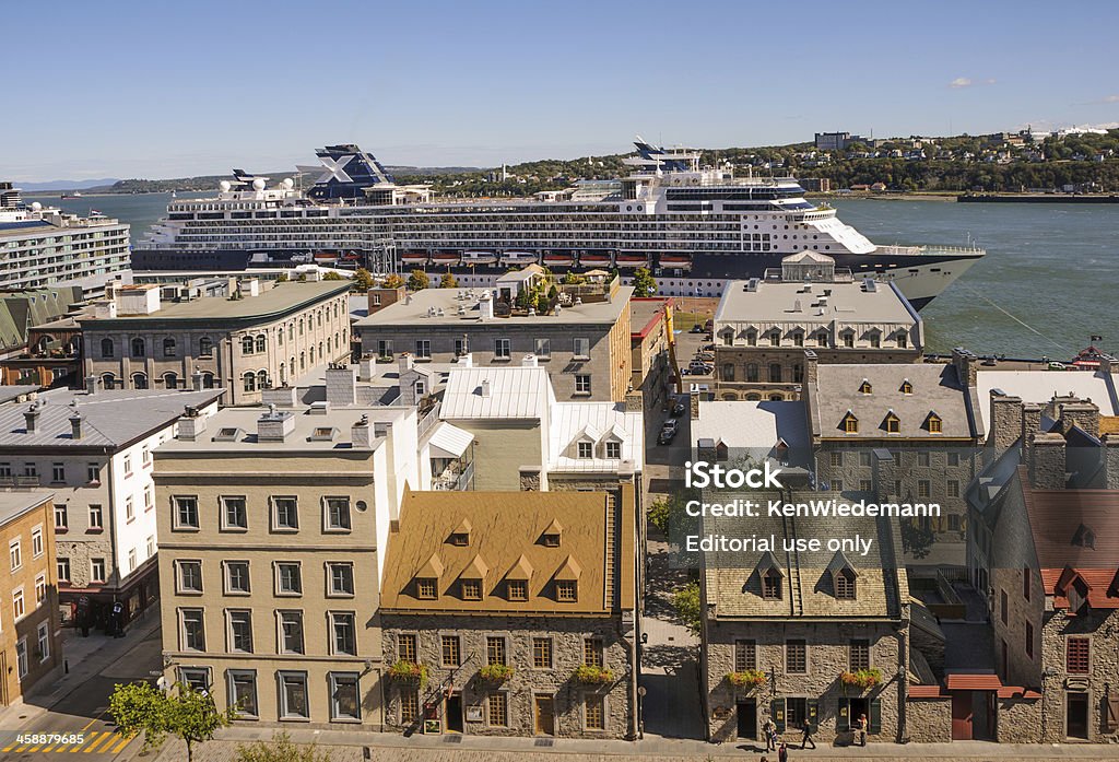 Summit a Old Quebec - Foto stock royalty-free di Ambientazione esterna