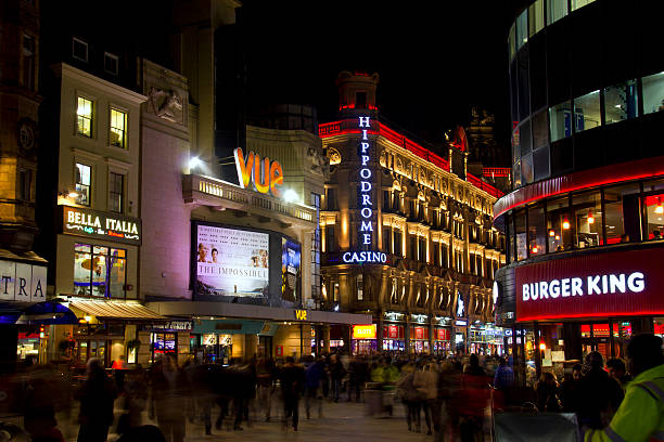 leicester square in london, uk - leicester 個照片及圖片檔