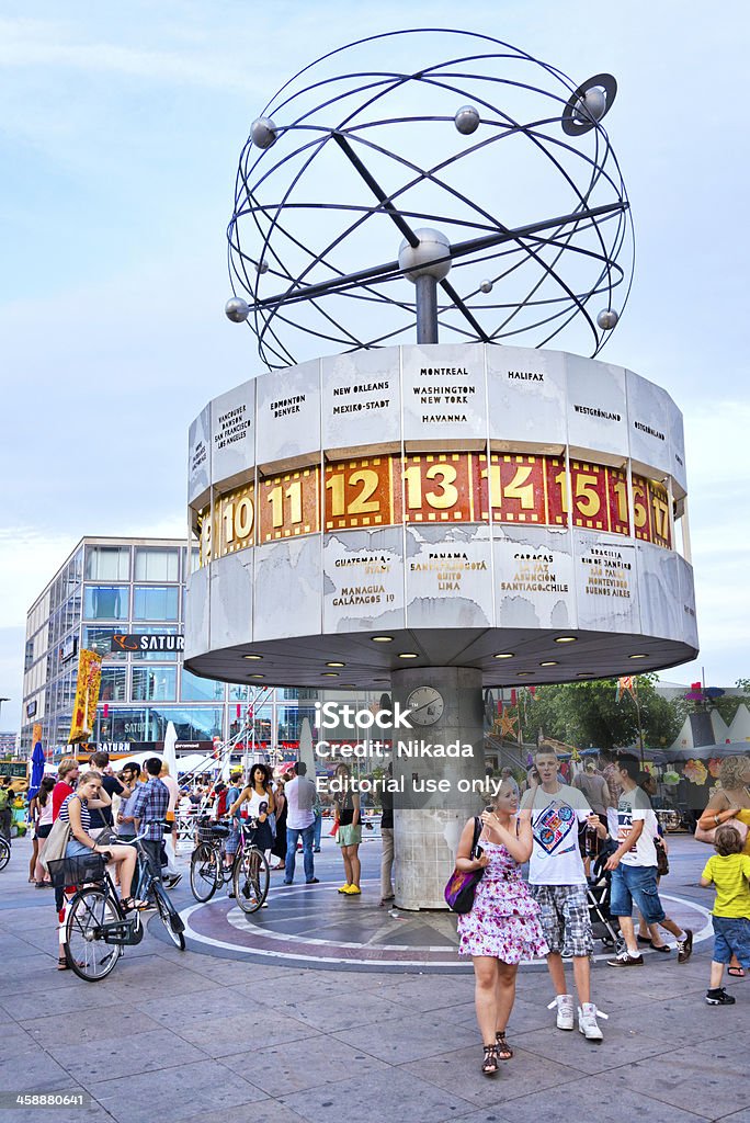 World Uhr-Alexanderplatz in Berlin - Lizenzfrei Alexanderplatz Stock-Foto