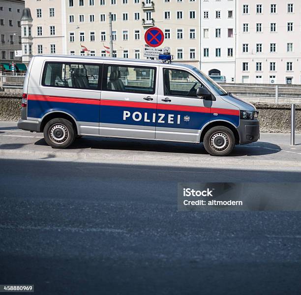 Austrian Samochód Policyjny - zdjęcia stockowe i więcej obrazów Alufelga - Alufelga, Austria, Autobus
