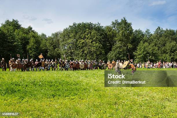 Historyczne Festiwal Kultury Średniowiecza W Rosji - zdjęcia stockowe i więcej obrazów Armia - Armia, Broń, Dorosły