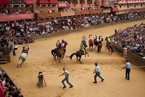 kuvapankkikuvat ja rojaltivapaat kuvat aiheesta palio, siena - palio