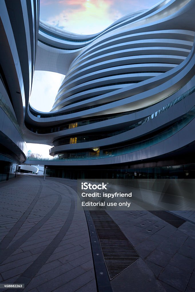 Vista del Galaxy SOHO, Pechino, Cina - Foto stock royalty-free di Zaha Hadid