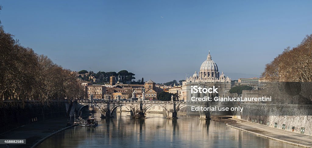 St Peter Bazyliki i Tybru, Rzym, Włochy - Zbiór zdjęć royalty-free (Architektura)
