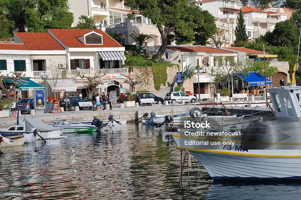 Brela harbour, Chorwacja - Zbiór zdjęć royalty-free (Bez ludzi)
