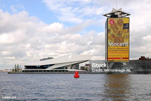 Museum Und Office Tower In Amsterdam Stockfoto und mehr Bilder von Vincent van Gogh - Maler - Vincent van Gogh - Maler, Amsterdam, Plakatwand