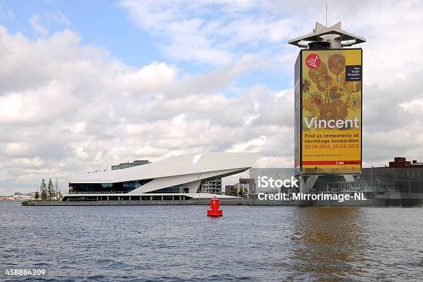 Музей И Office Tower В Амстердаме — стоковые фотографии и другие картинки Винсент Ван Гог - Изобразительное искусство - Винсент Ван Гог - Изобразительное искусство, Амстердам, Рекламный щит