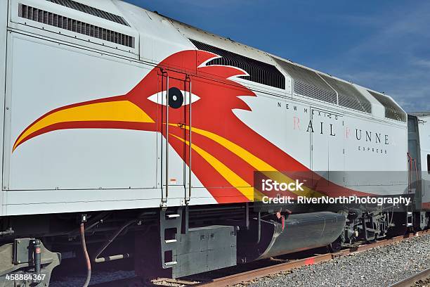 Foto de New Mexico Rail Runner Express e mais fotos de stock de Ave Cuculídea - Ave Cuculídea, Albuquerque - Novo México, Azul