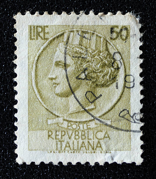 italia turrita почтовая марка - postal worker old fashioned 1968 old стоковые фото и изображения