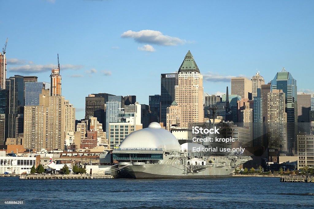 Cidade de Nova York-Intrépido Mar, Air and Space Museum - Foto de stock de Museu royalty-free