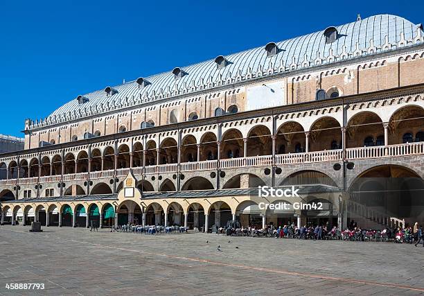 Pádua - Fotografias de stock e mais imagens de Pádua - Pádua, Ao Ar Livre, Dia