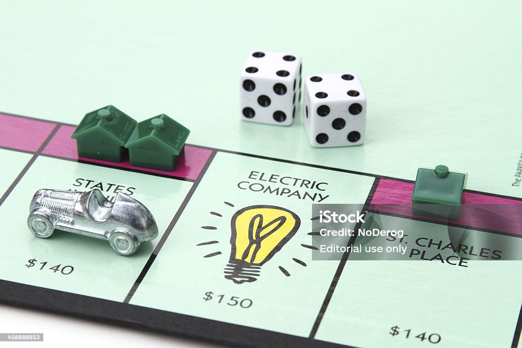 Электрический компании пространства на Игра Monopoly доска - Стоковые фото Monopoly роялти-фри