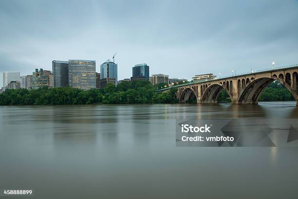 Photo libre de droit de Arlington Et De Key Bridge Et Le Fleuve Potomac Washington Étatsunis banque d'images et plus d'images libres de droit de Architecture