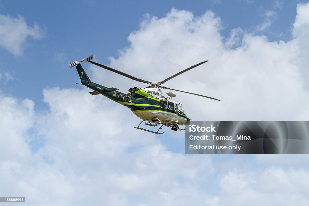 Feuer- und Helikopter II - Lizenzfrei Ankunft Stock-Foto