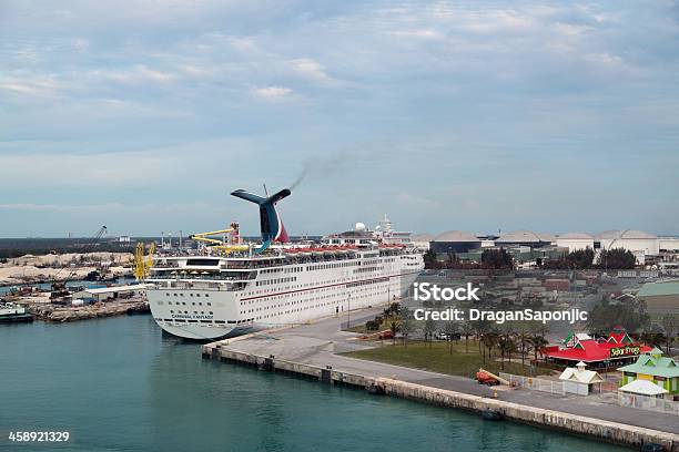 Parque De Diversões Ecstasy Colocados Em Freeport Bahamas Vista Aérea - Fotografias de stock e mais imagens de Bahamas