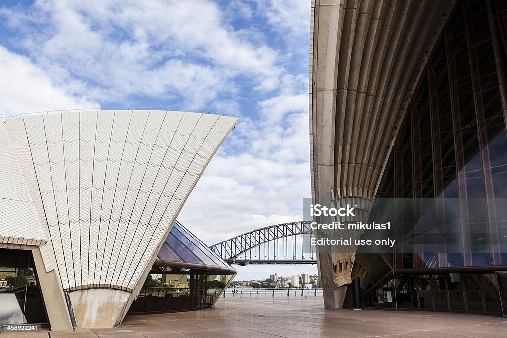 Porto di Sydney opera house & - Foto stock royalty-free di Arte, Cultura e Spettacolo