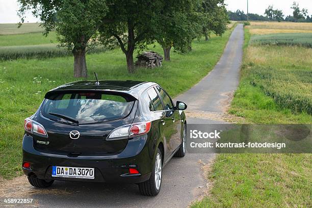 Mazda 3 Foto de stock y más banco de imágenes de Aire libre - Aire libre, Alemania, Carretera de campo