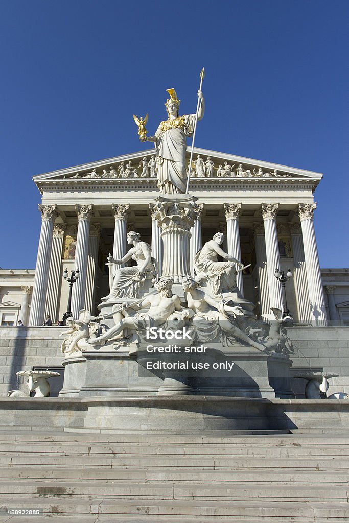 Edificio del Parlamento austríaco - Foto de stock de Edificio del Parlamento libre de derechos