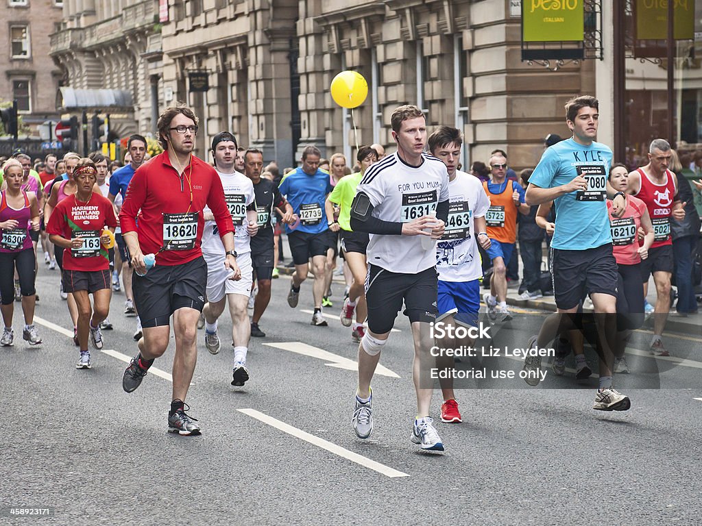 Biegaczy udział w niezwykle Scottish Run 2012 r. - Zbiór zdjęć royalty-free (Maraton)