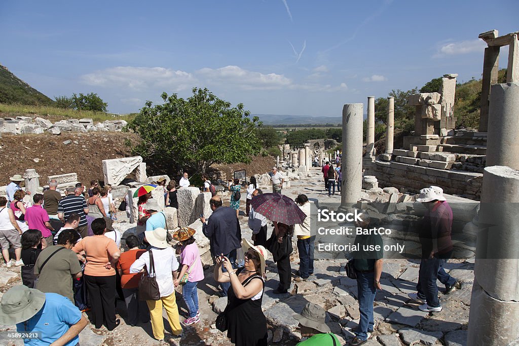 Touristen in Ephesos zu Fuß etwa - Lizenzfrei Altes Griechenland Stock-Foto